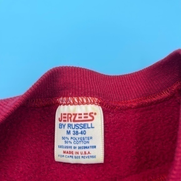 JERZEES Vintage 90’s Penguins Heart Crewneck Sweatshirt - Picture 3 of 3